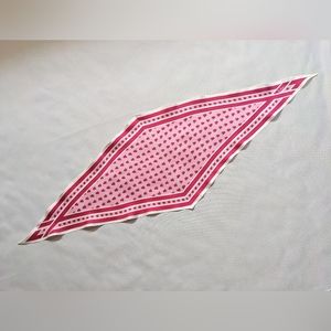 Echo Strawberry Scarf